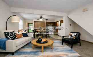 featured image of 3563 Ne Independence Cir