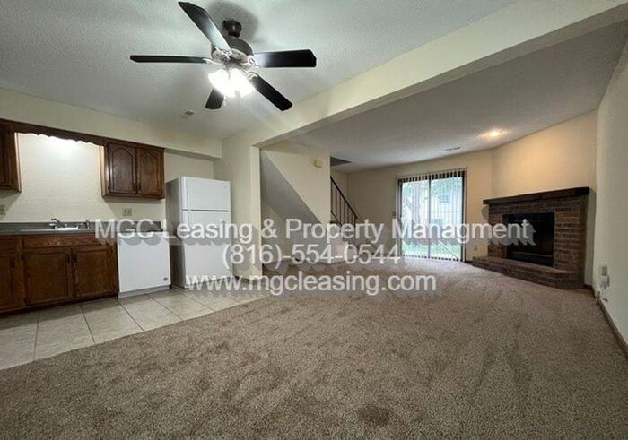 3563 Ne Independence Cir - Photo 3 of 14