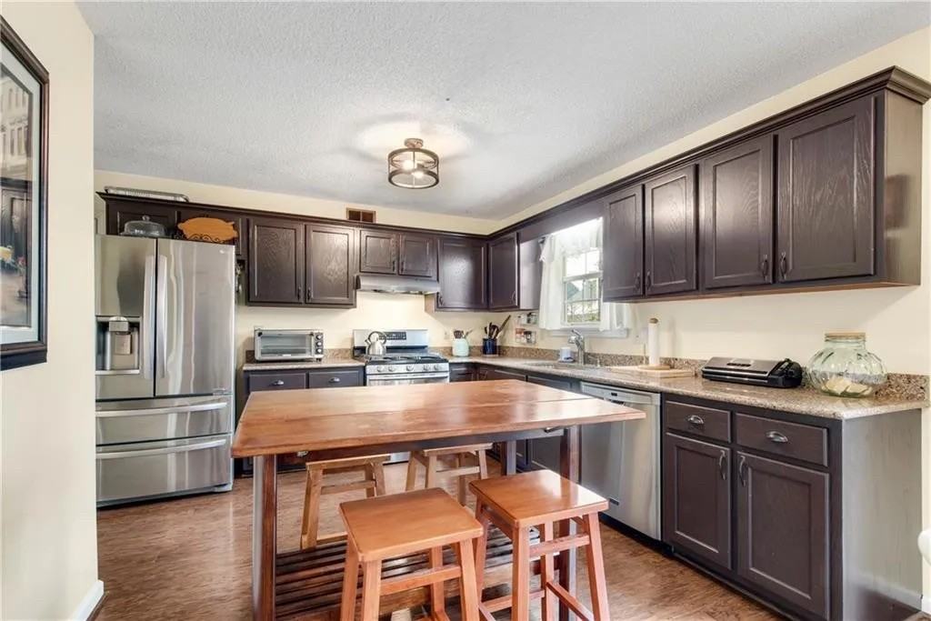 4828 Wilkie Way Nw - Photo 3 of 29
