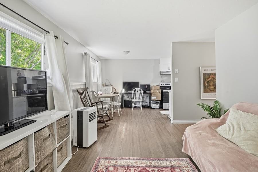 6632 Notre Dame St - Photo 6 of 14