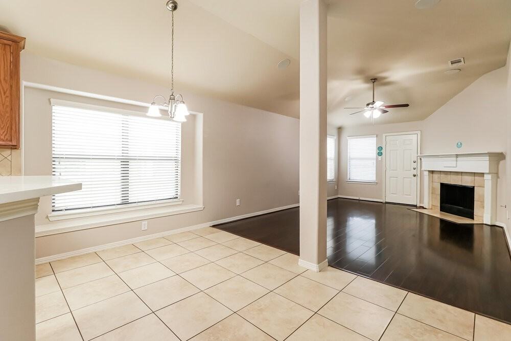 969 Oak Lynn Dr - Photo 5 of 16