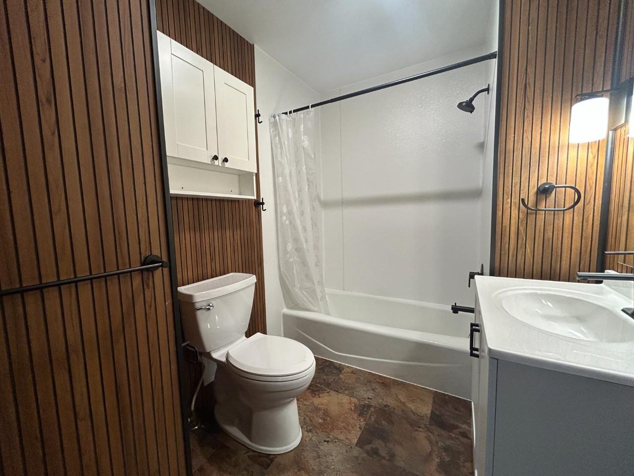 307 N Walnut St - Photo 6 of 11