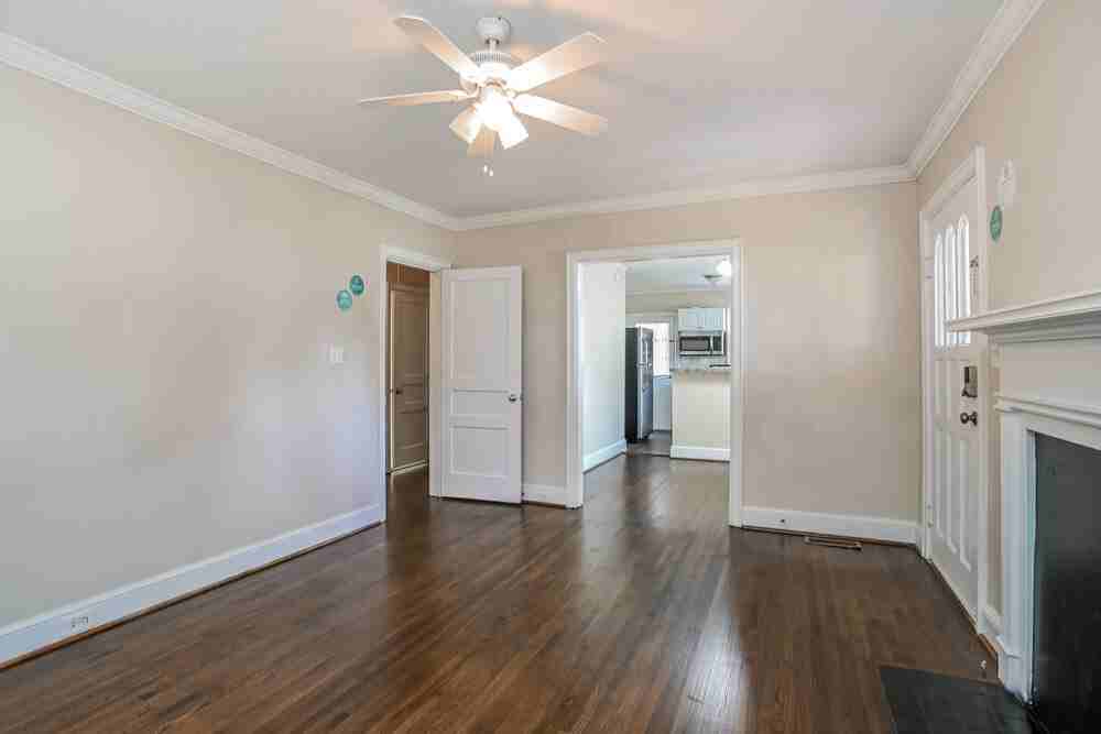 2400 Morton St - Photo 5 of 16