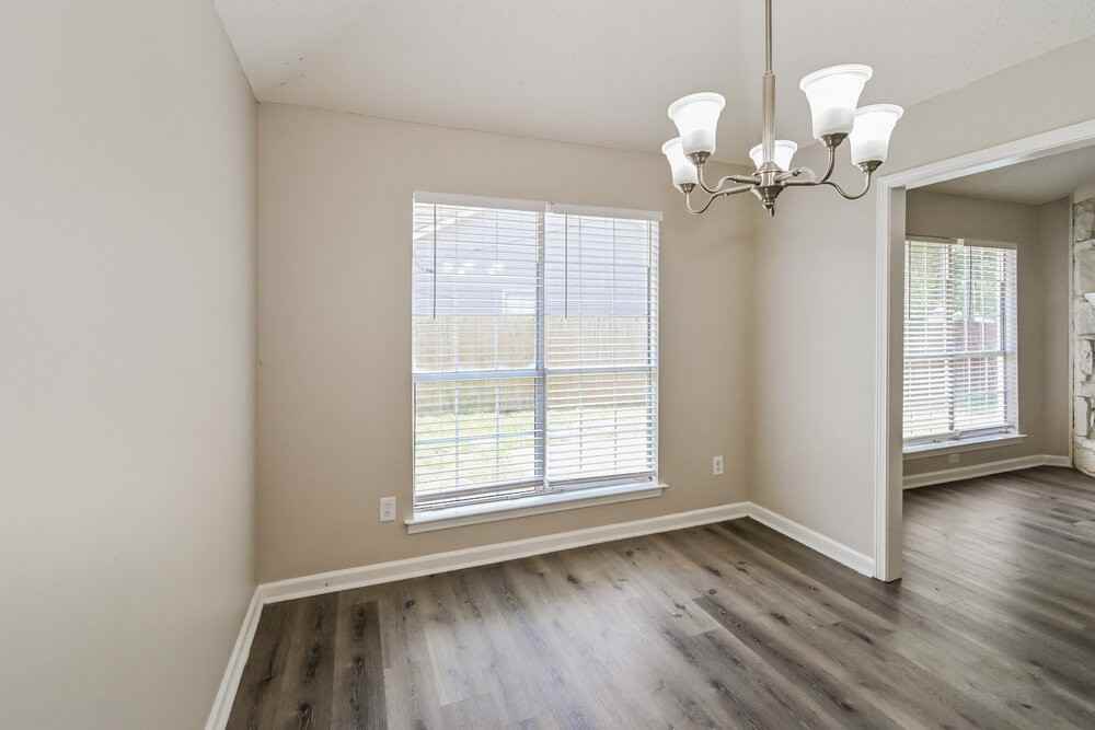 6955 Gallop Dr - Photo 6 of 16