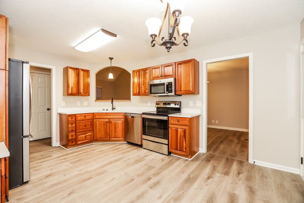 4505 Hunters Green Cir - Photo 7 of 15