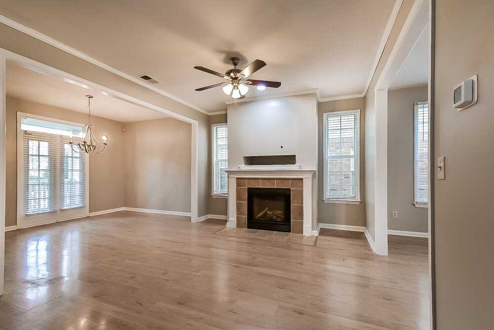 8531 Griffin Park Dr - Photo 5 of 17