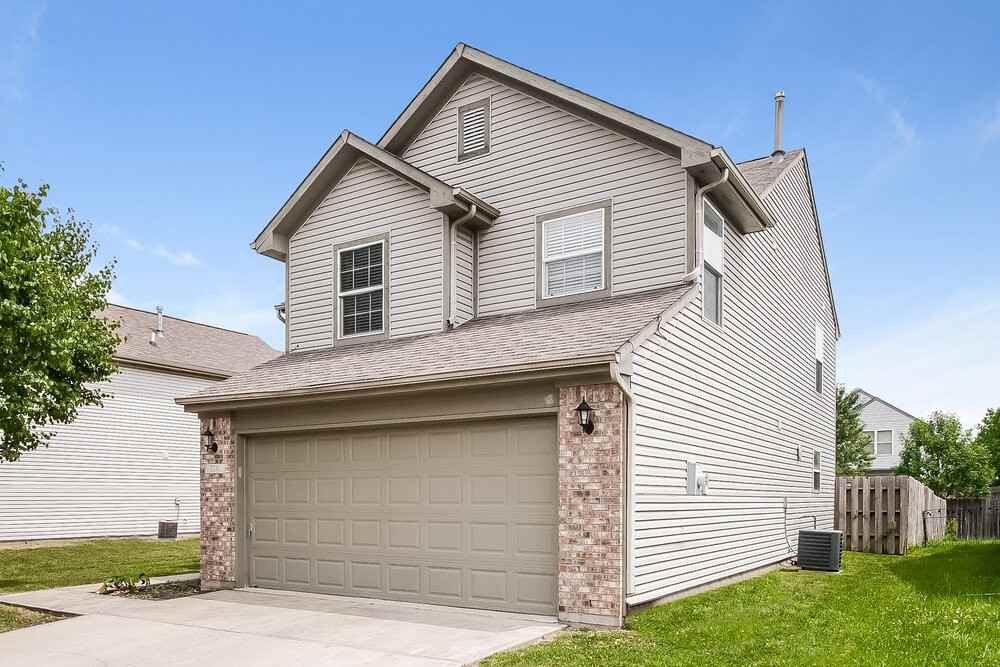 5341 Waterton Lakes Dr - Photo 4 of 17