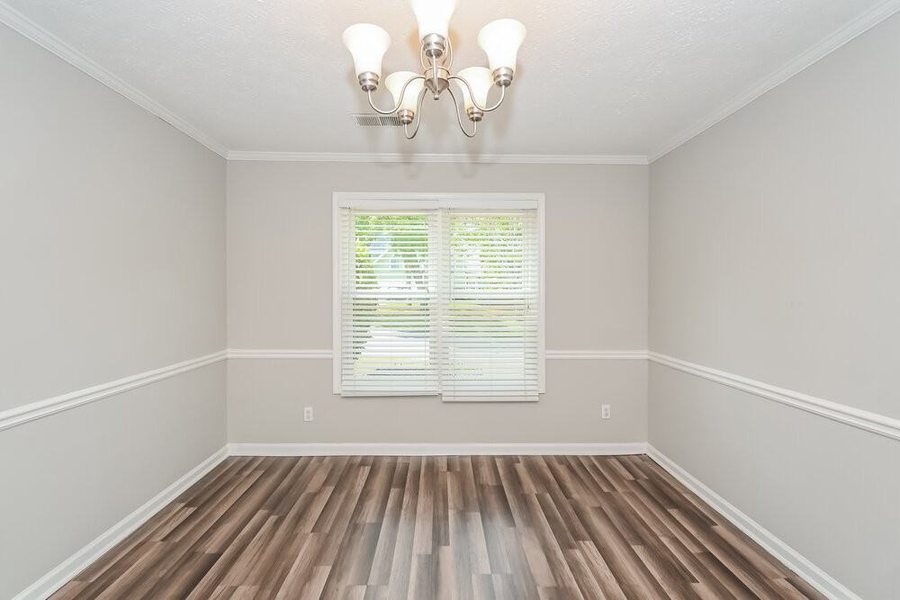 1001 Maidstone Ct - Photo 7 of 17