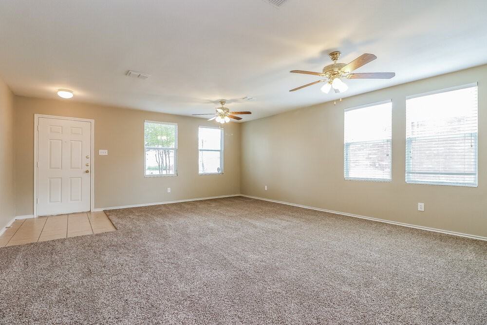 4013 Foxhound Ln - Photo 4 of 15