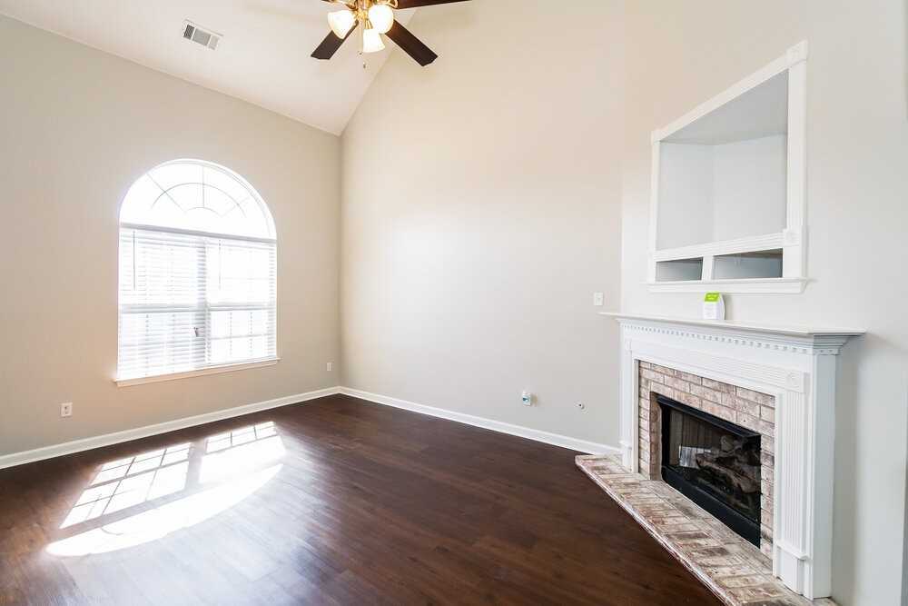225 Magnolia Garden Ln - Photo 3 of 15