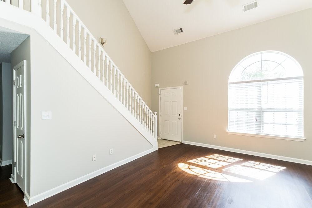 225 Magnolia Garden Ln - Photo 4 of 15