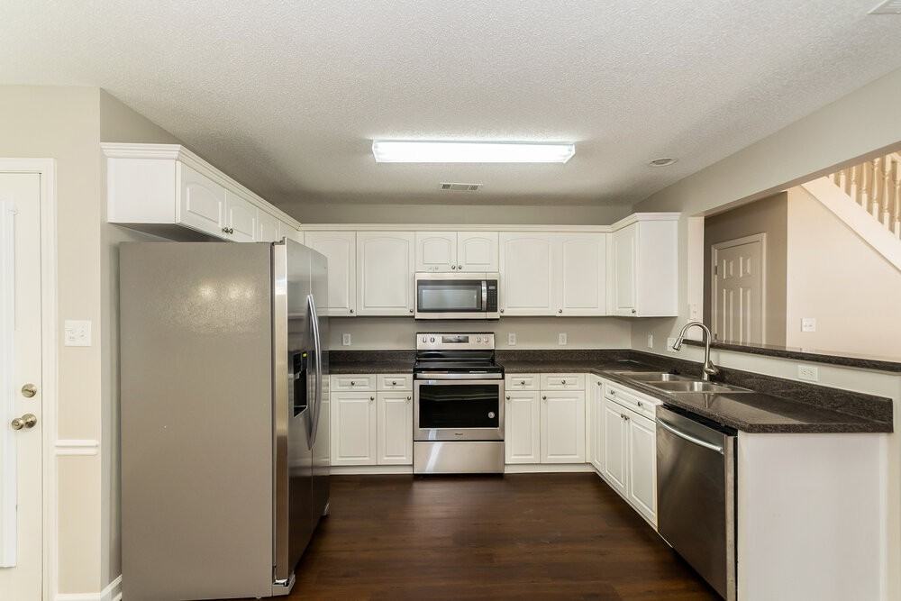 225 Magnolia Garden Ln - Photo 6 of 15