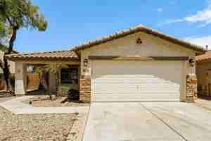 featured image of 13122 W Clarendon Ave