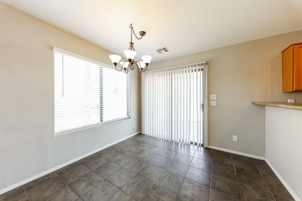 13122 W Clarendon Ave - Photo 5 of 16