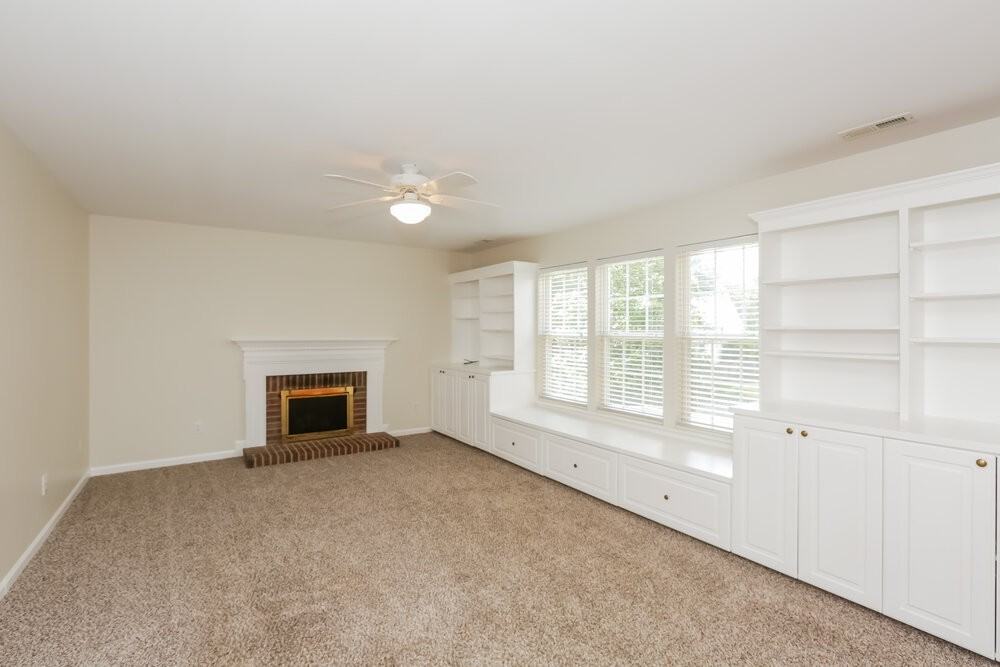 3605 Arthur St - Photo 4 of 20