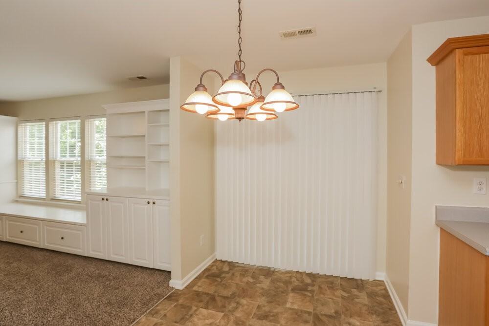 3605 Arthur St - Photo 5 of 20
