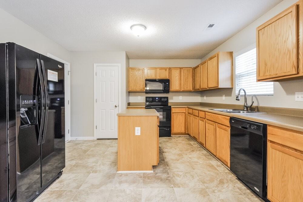 62 Brookhaven Dr - Photo 6 of 15