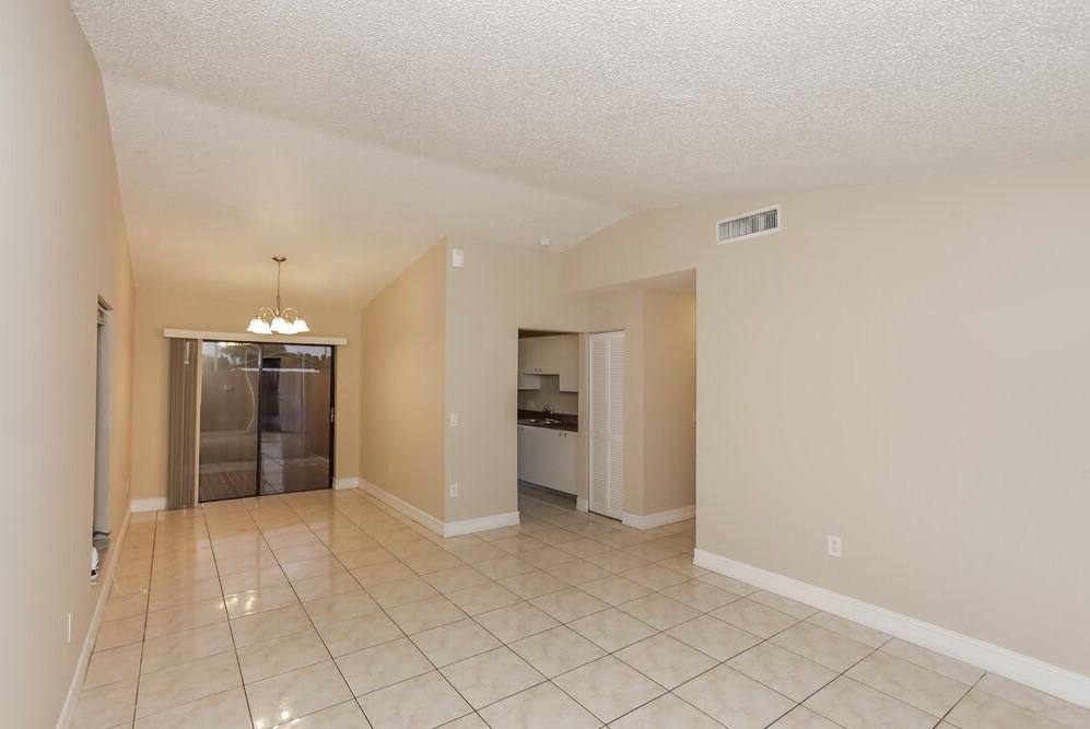 4205 Sw 137th Ct - Photo 3 of 25