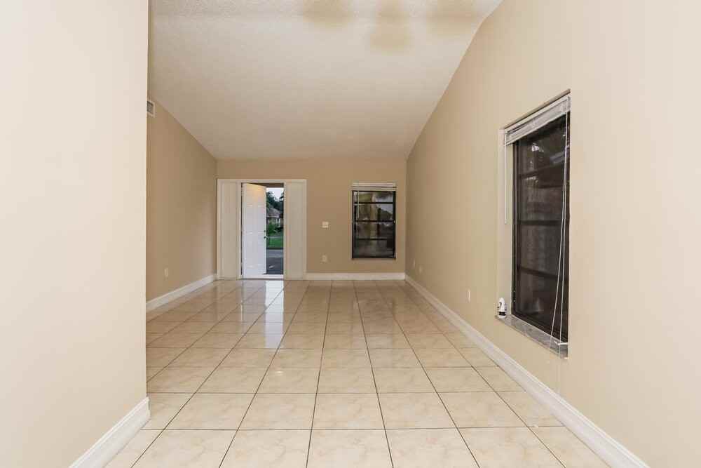 4205 Sw 137th Ct - Photo 4 of 25
