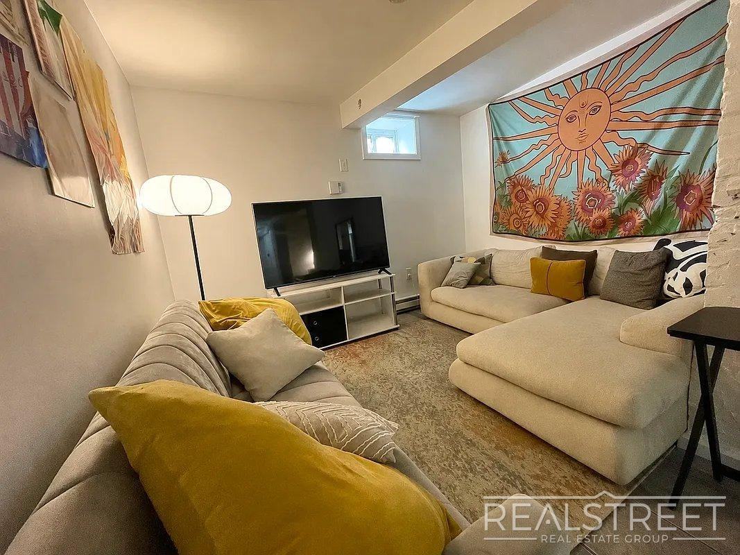 1399 Greene Ave #1B - Photo 2 of 14