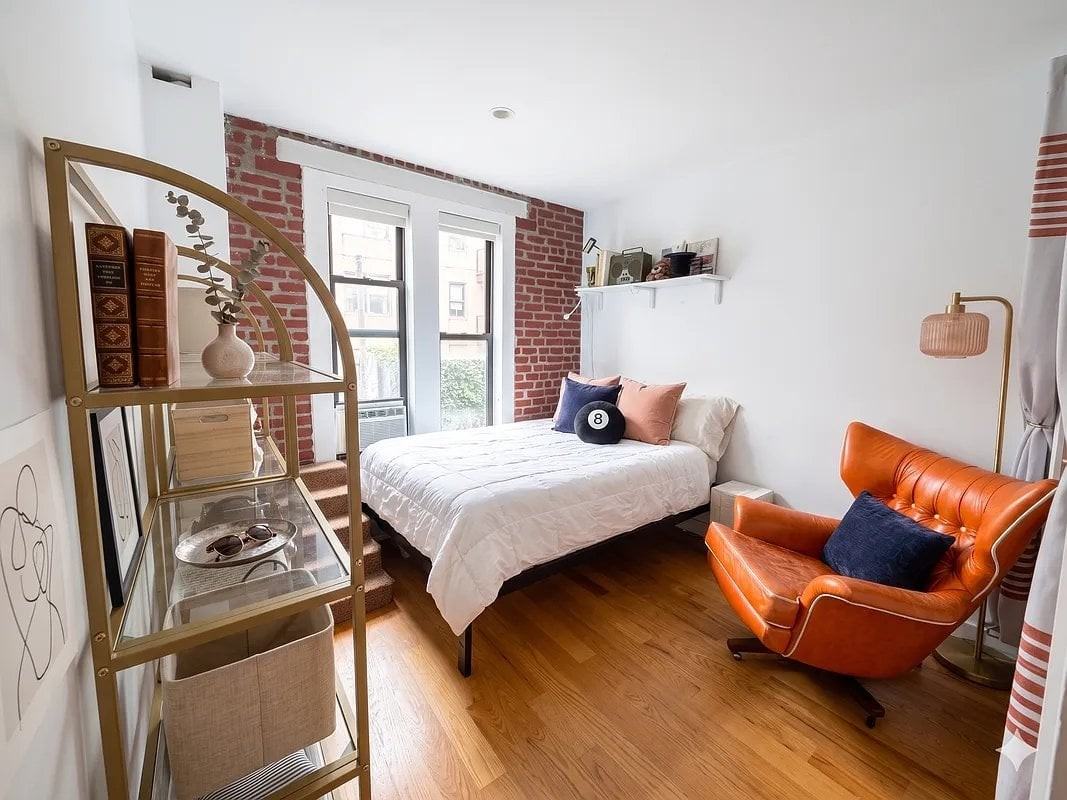 380 S 4th St #4 - Photo 2 of 4
