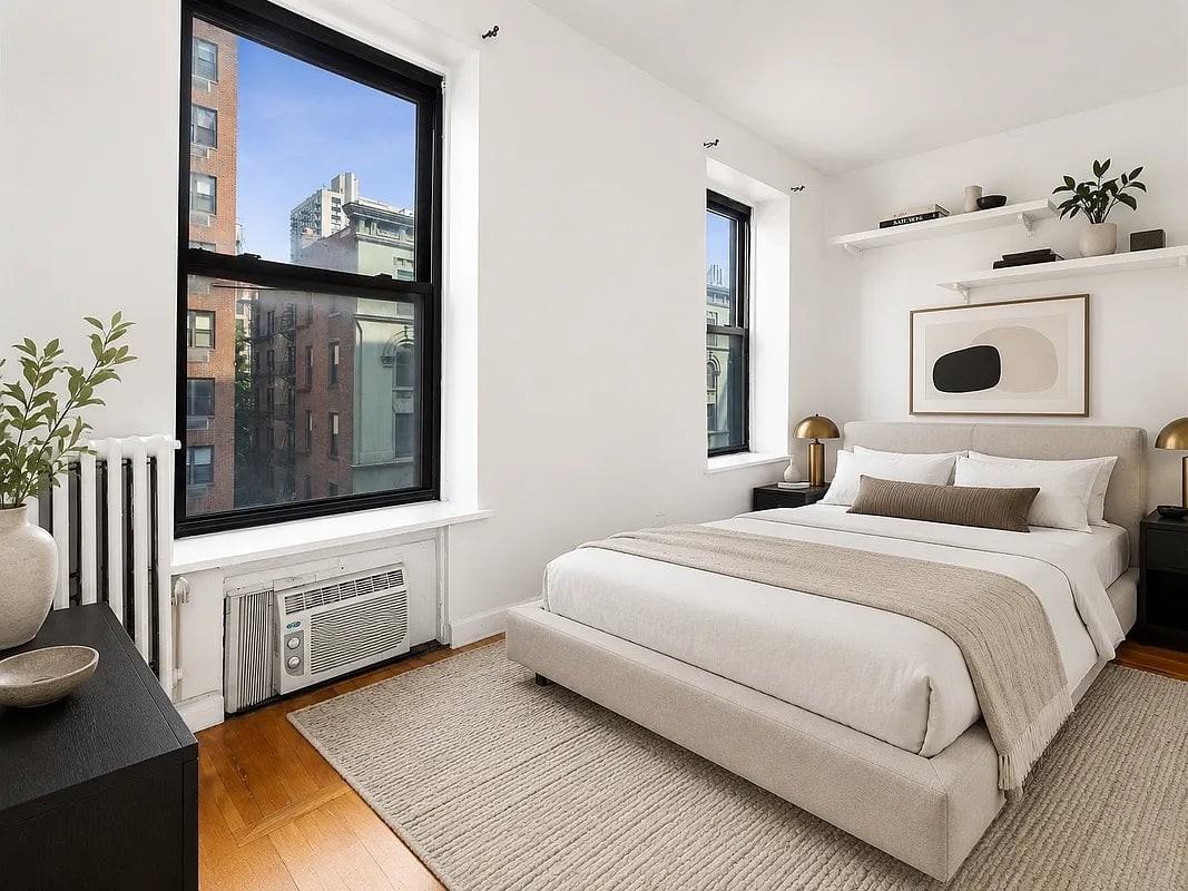 1220 Lexington Ave #4D - Photo 2 of 4