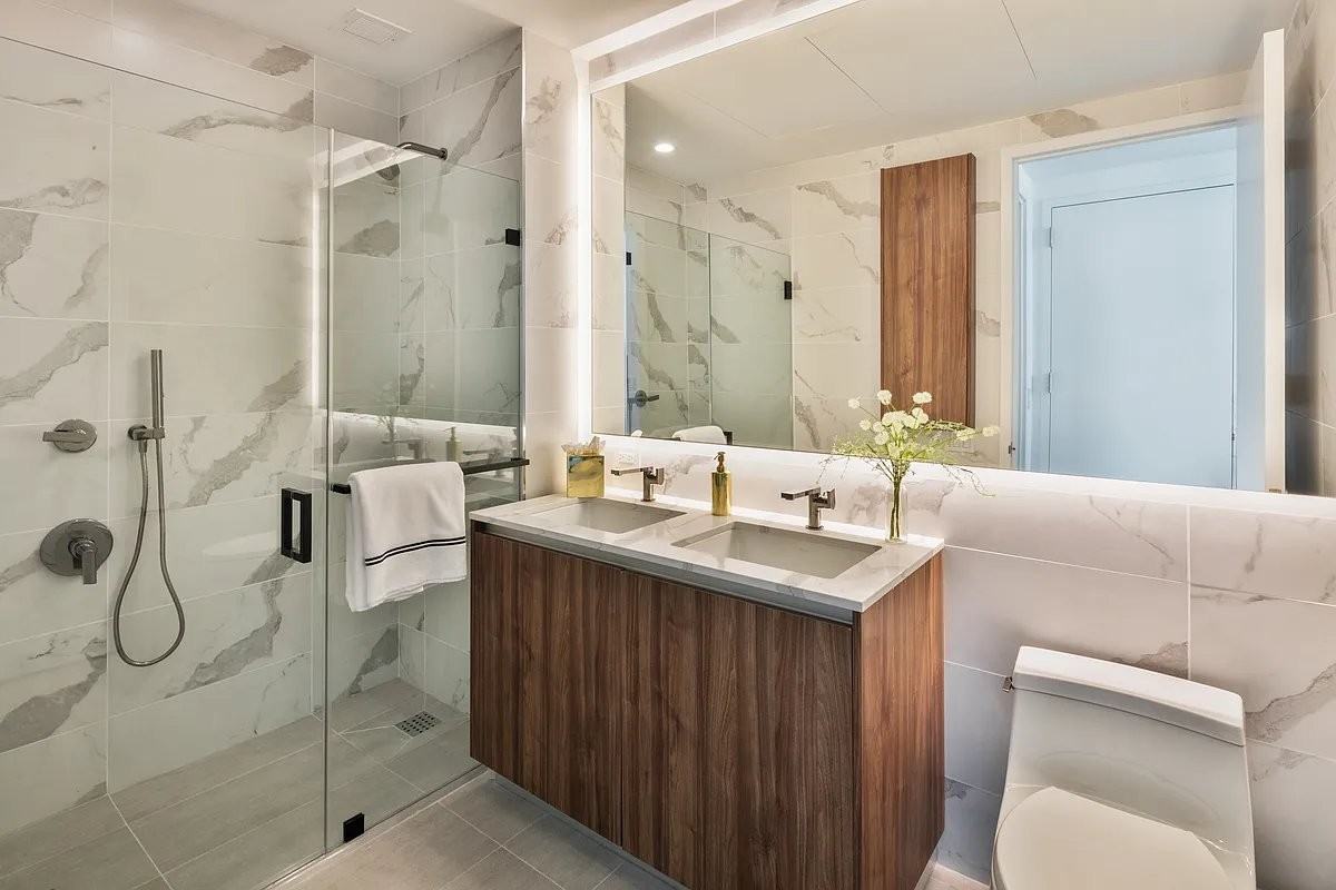 W 30th St #37G - Photo 5 of 20