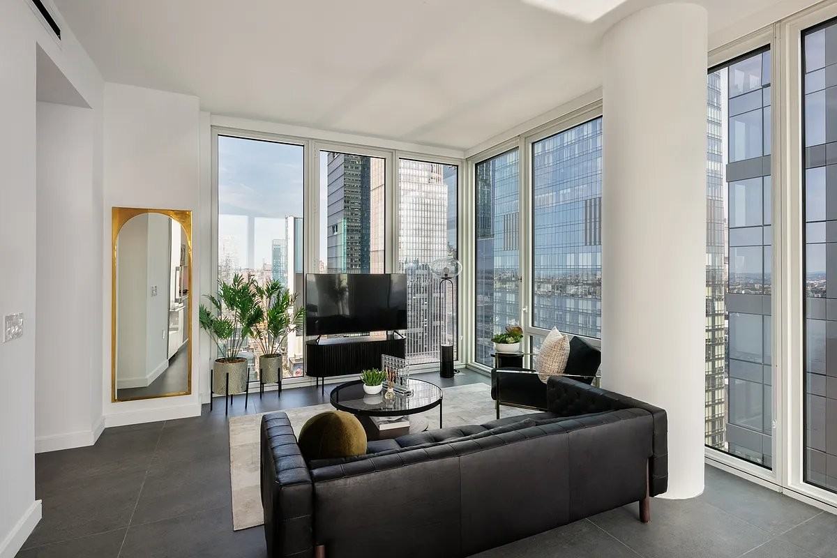 W 30th St #45H - Photo 2 of 20