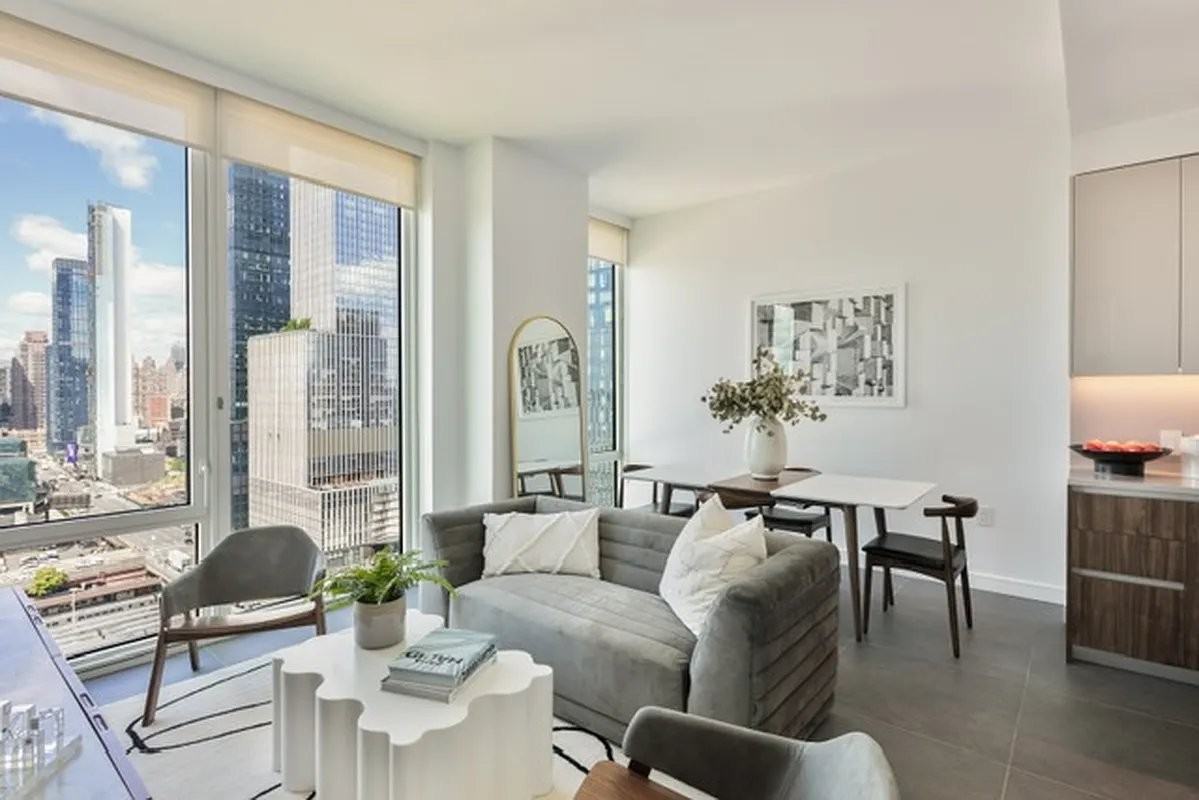 W 30th St #26F - Photo 2 of 20