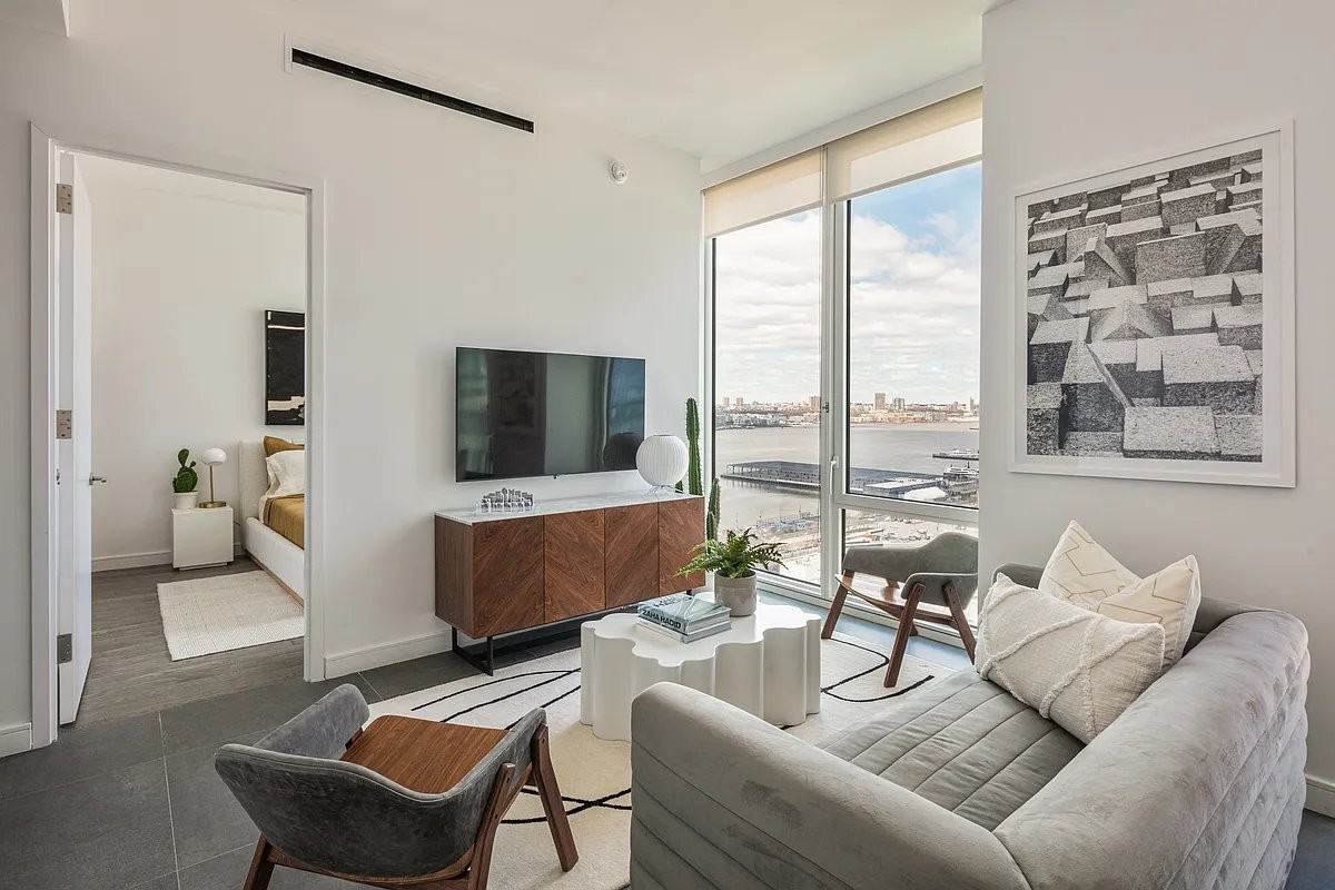 W 30th St #34D - Photo 2 of 20