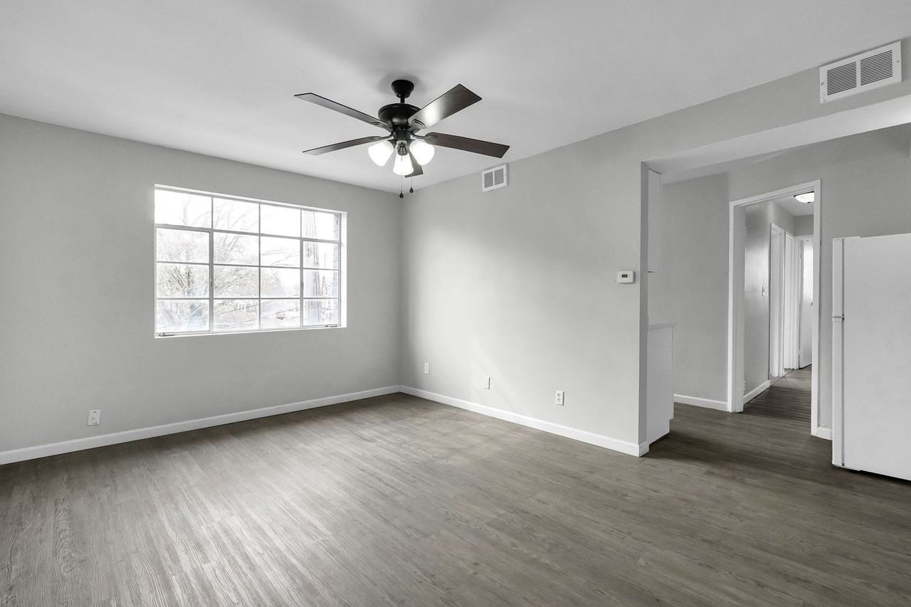 61 N 21st St #H - Photo 2 of 21