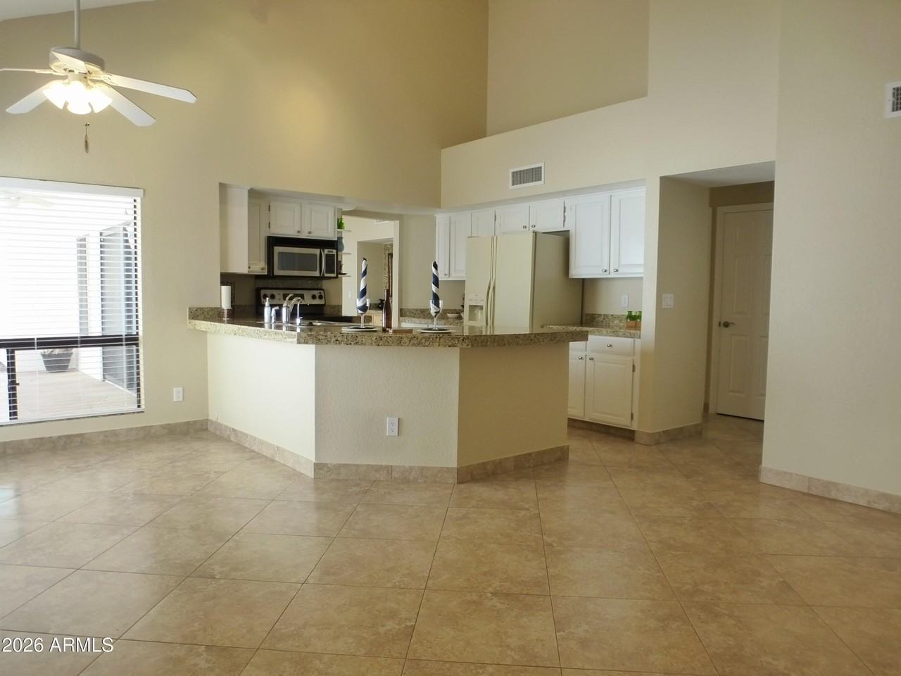 10053 E San Bernardo Dr - Photo 4 of 15