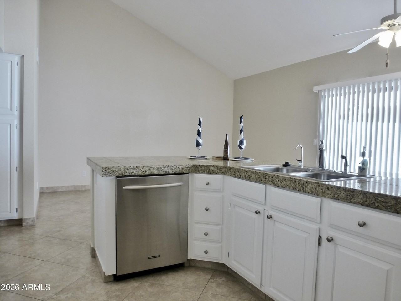 10053 E San Bernardo Dr - Photo 5 of 15