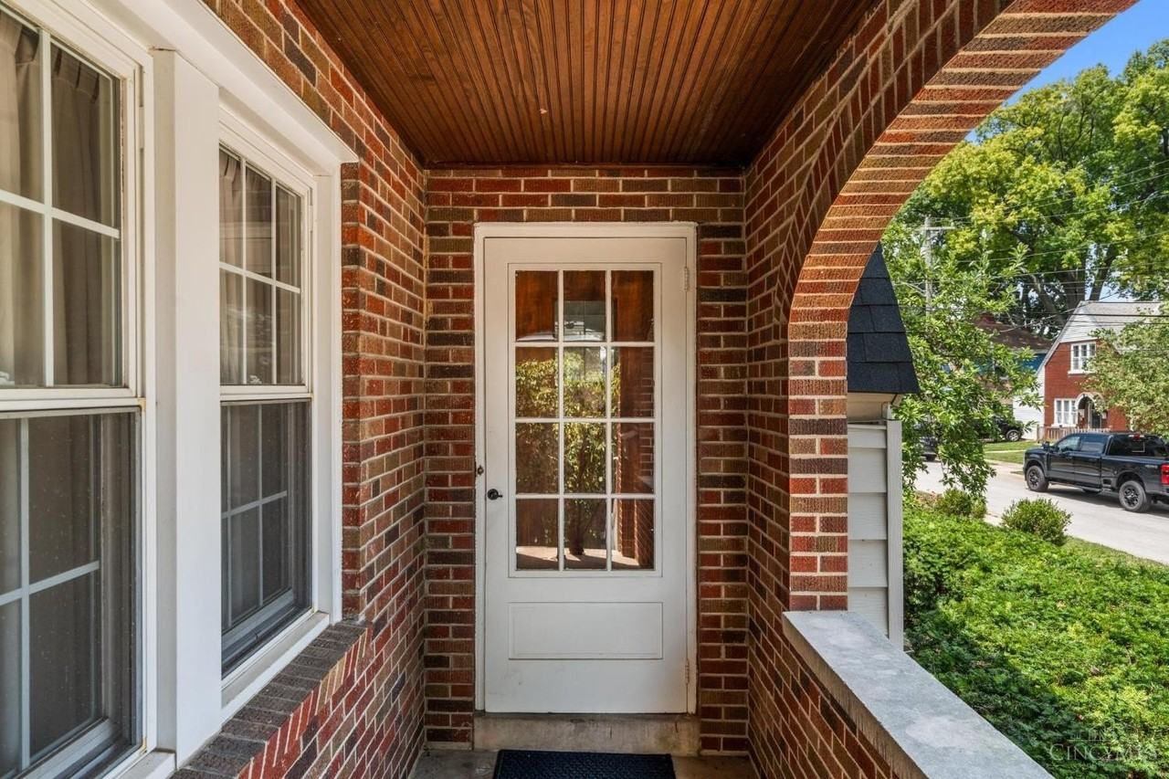 3445 Oak View Pl - Photo 3 of 50