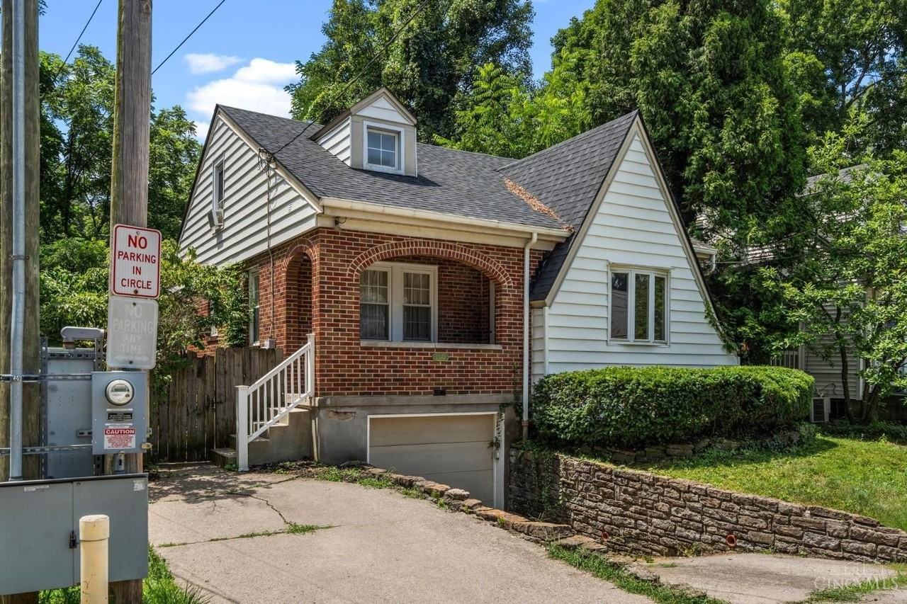 3445 Oak View Pl - Photo 5 of 50