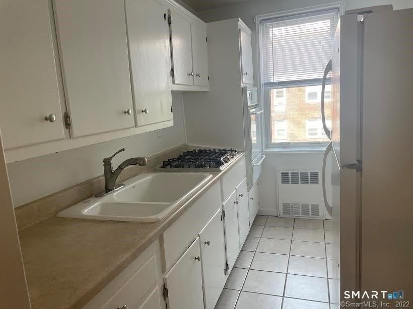39 Glenbrook Rd #2R - Photo 4 of 14