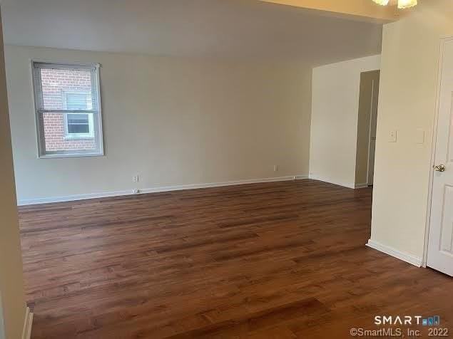 39 Glenbrook Rd #2R - Photo 7 of 14