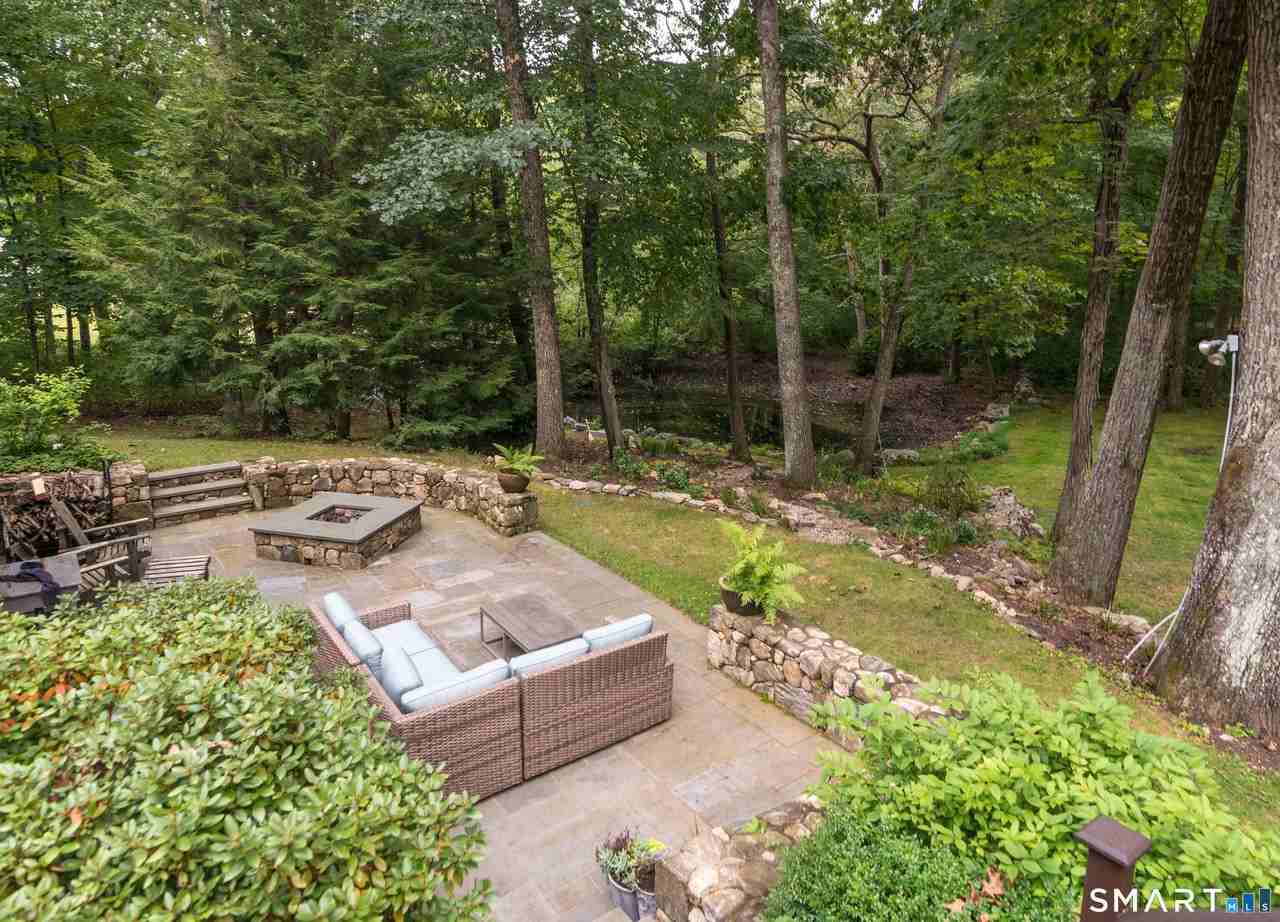 36 Kingswood Pl - Photo 6 of 35