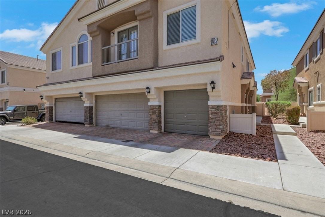 3513 Hazelnut Pine Pl #1 - Photo 2 of 27