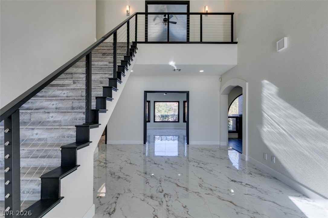 7040 Obannon Dr - Photo 4 of 42