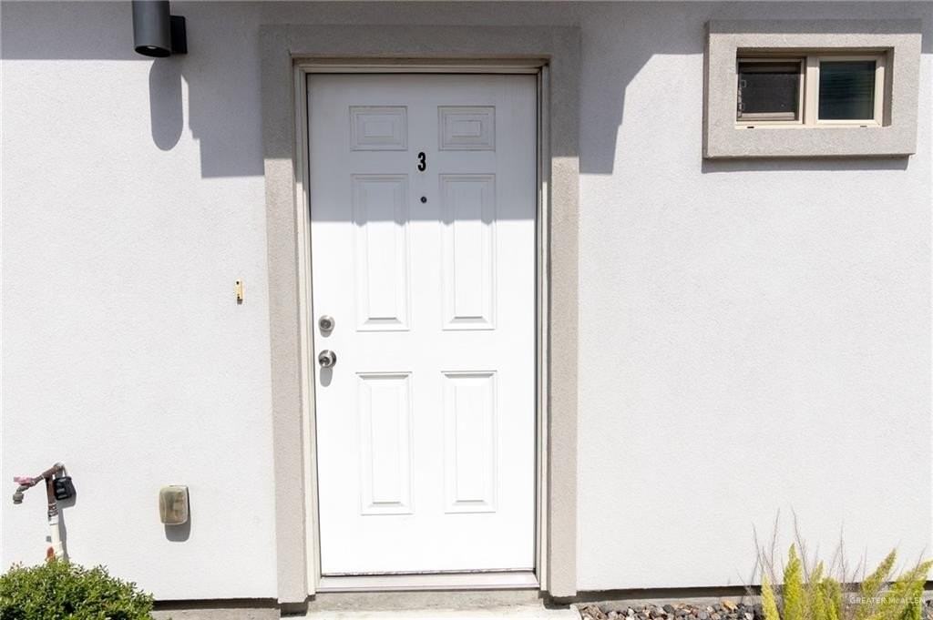 5808 Sandpiper Ave - Photo 2 of 16
