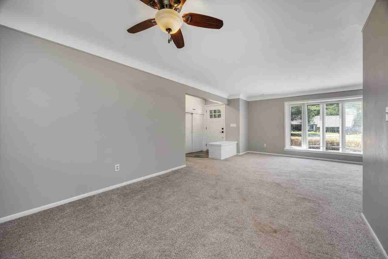 4790 Belzair Dr - Photo 6 of 29