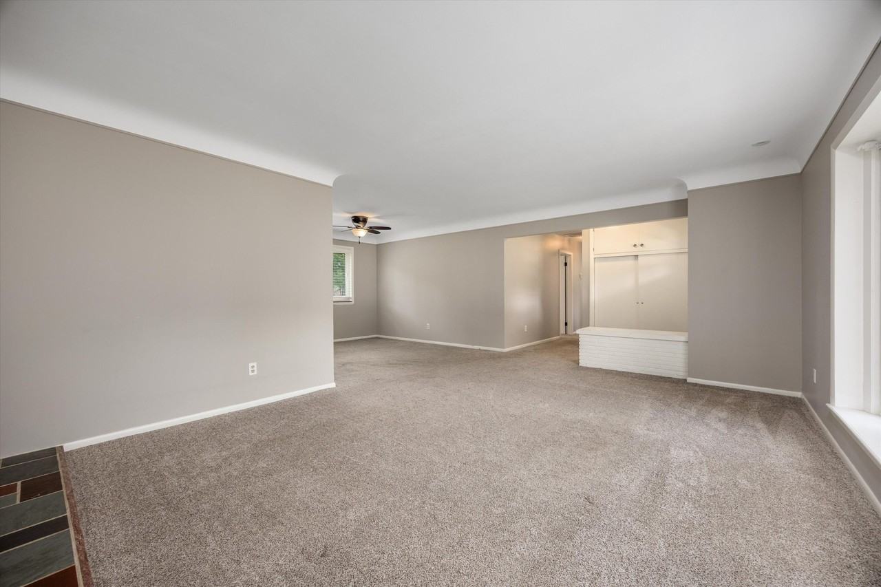 4790 Belzair Dr - Photo 7 of 29