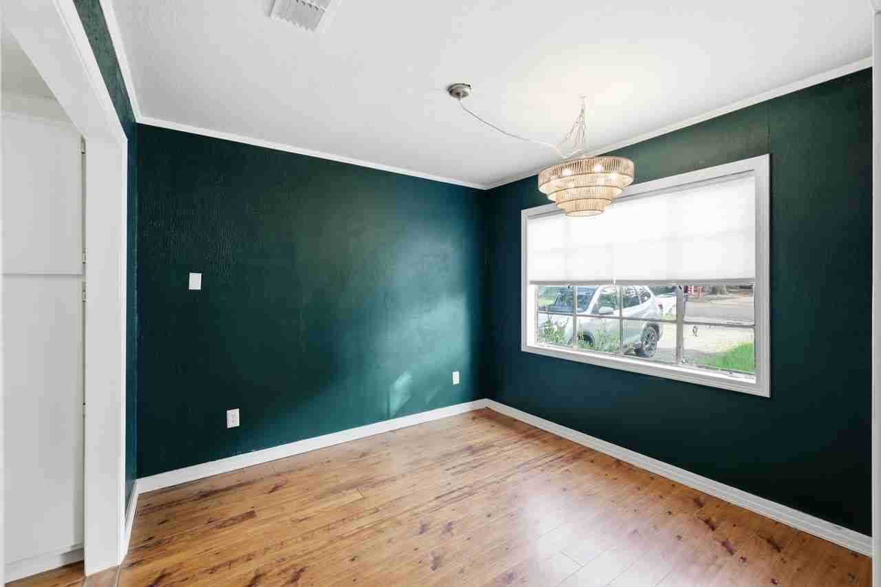 116 Janet St - Photo 7 of 28