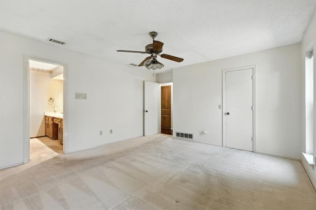 1506 N Valley Pkwy - Photo 3 of 17