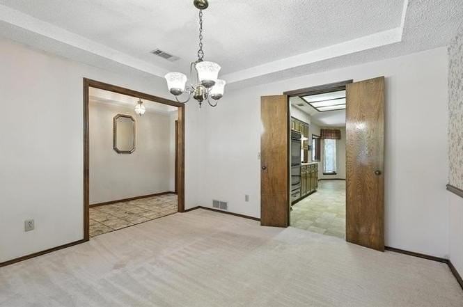 1506 N Valley Pkwy - Photo 7 of 17