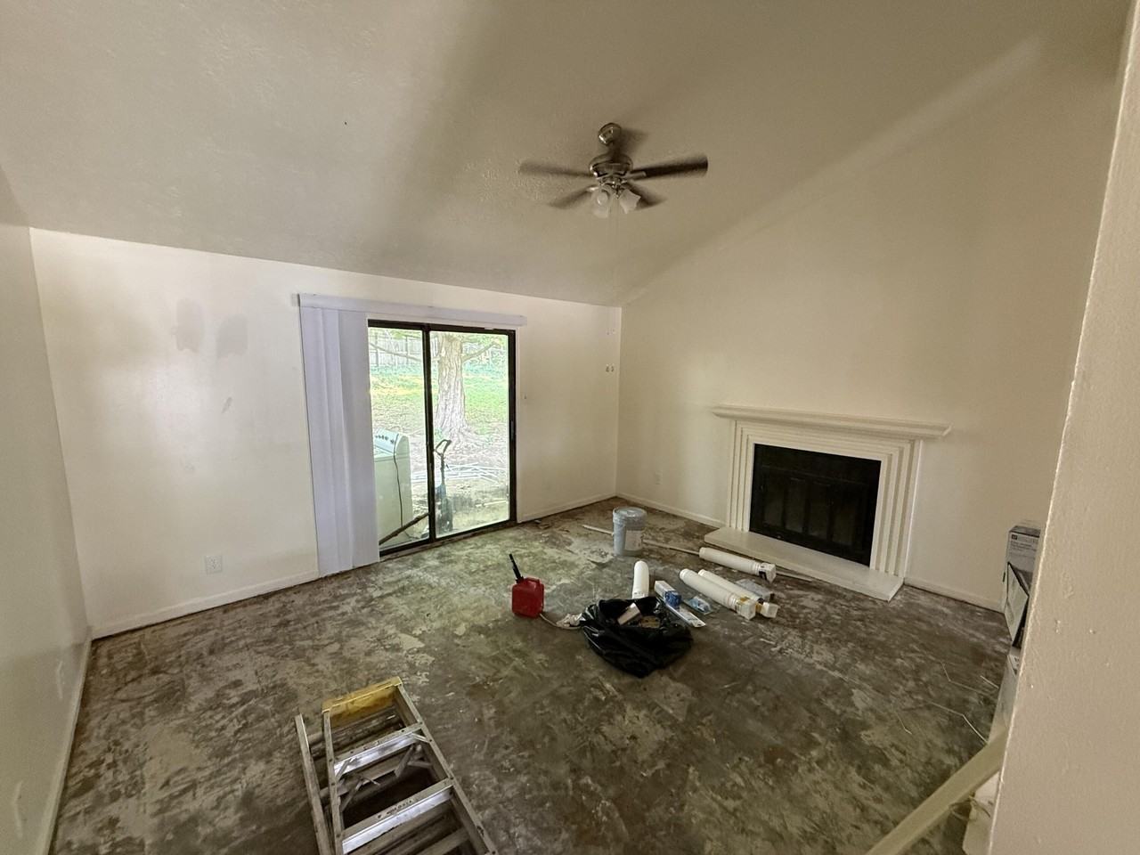 3309 Colt Ct - Photo 3 of 11