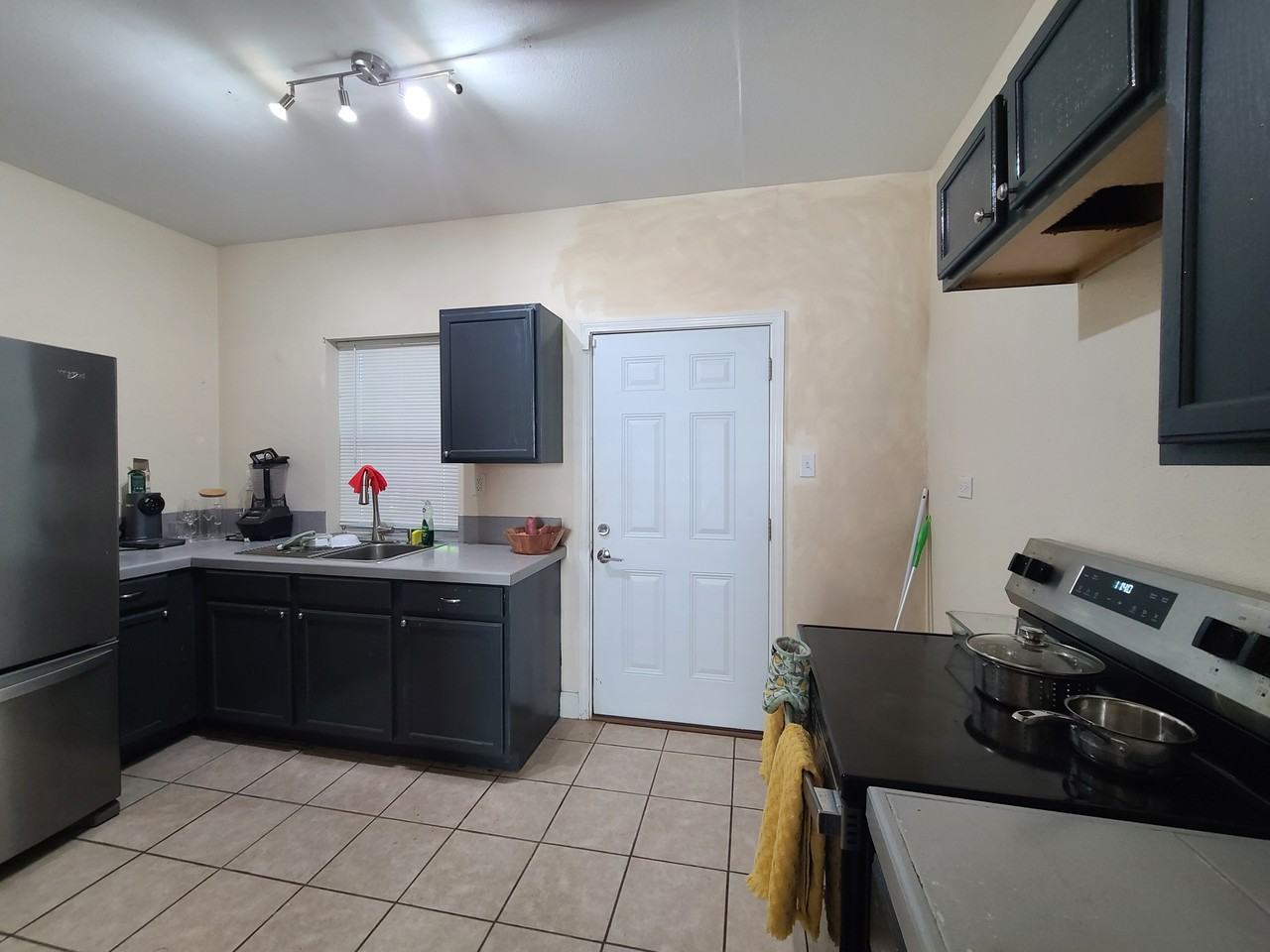 2639 N Galvez St #1 - Photo 2 of 11