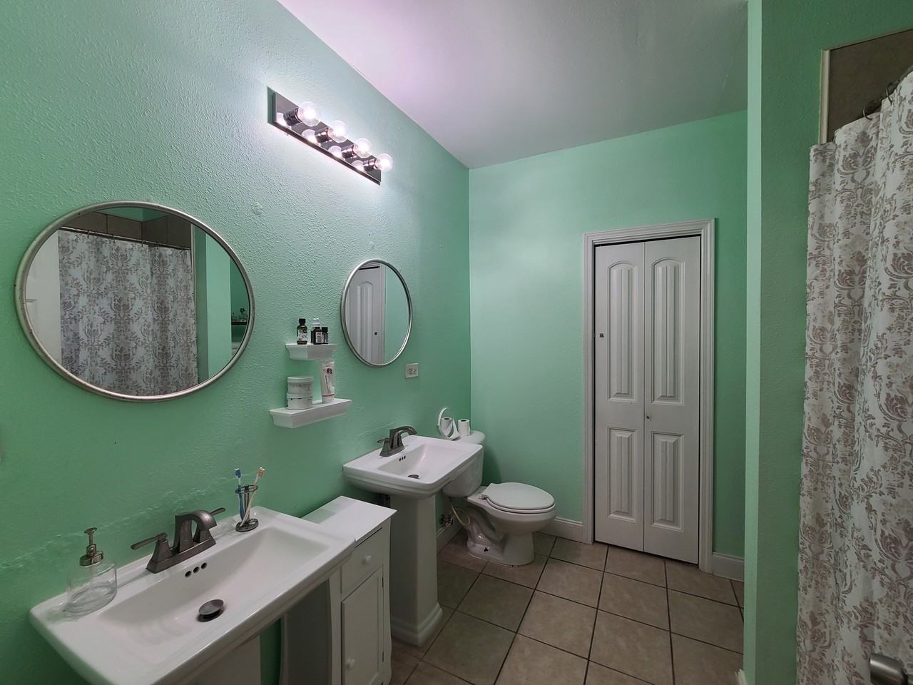 2639 N Galvez St #1 - Photo 4 of 11