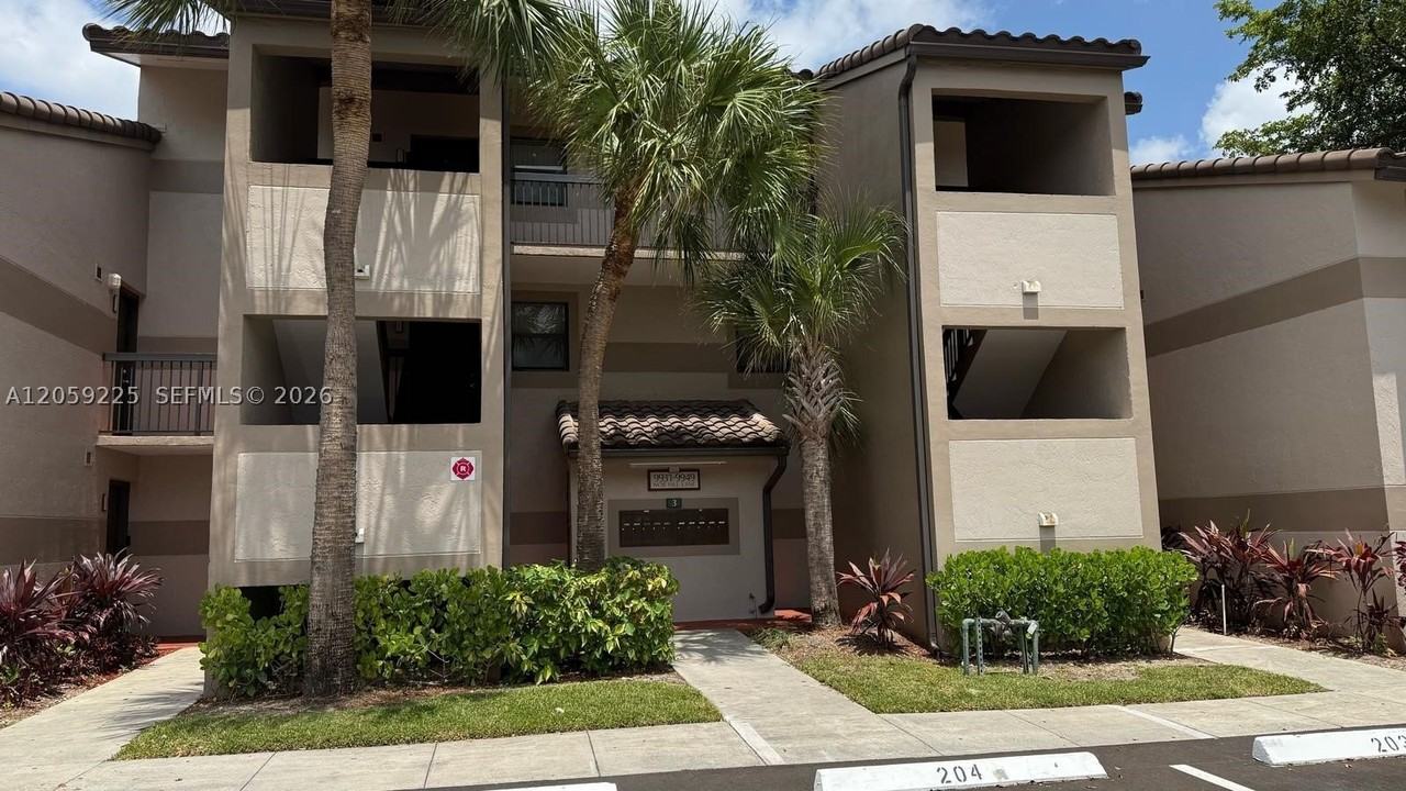 9933 Nob Hill Ln #9933 - Photo 2 of 33
